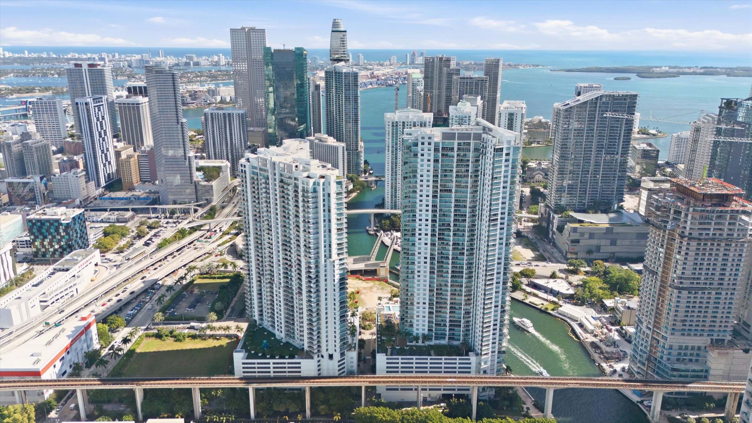 92 Southwest 3rd Street, Unit 1604 Miami, FL 33130 - Photo 52 of 54 Gallery Image 52