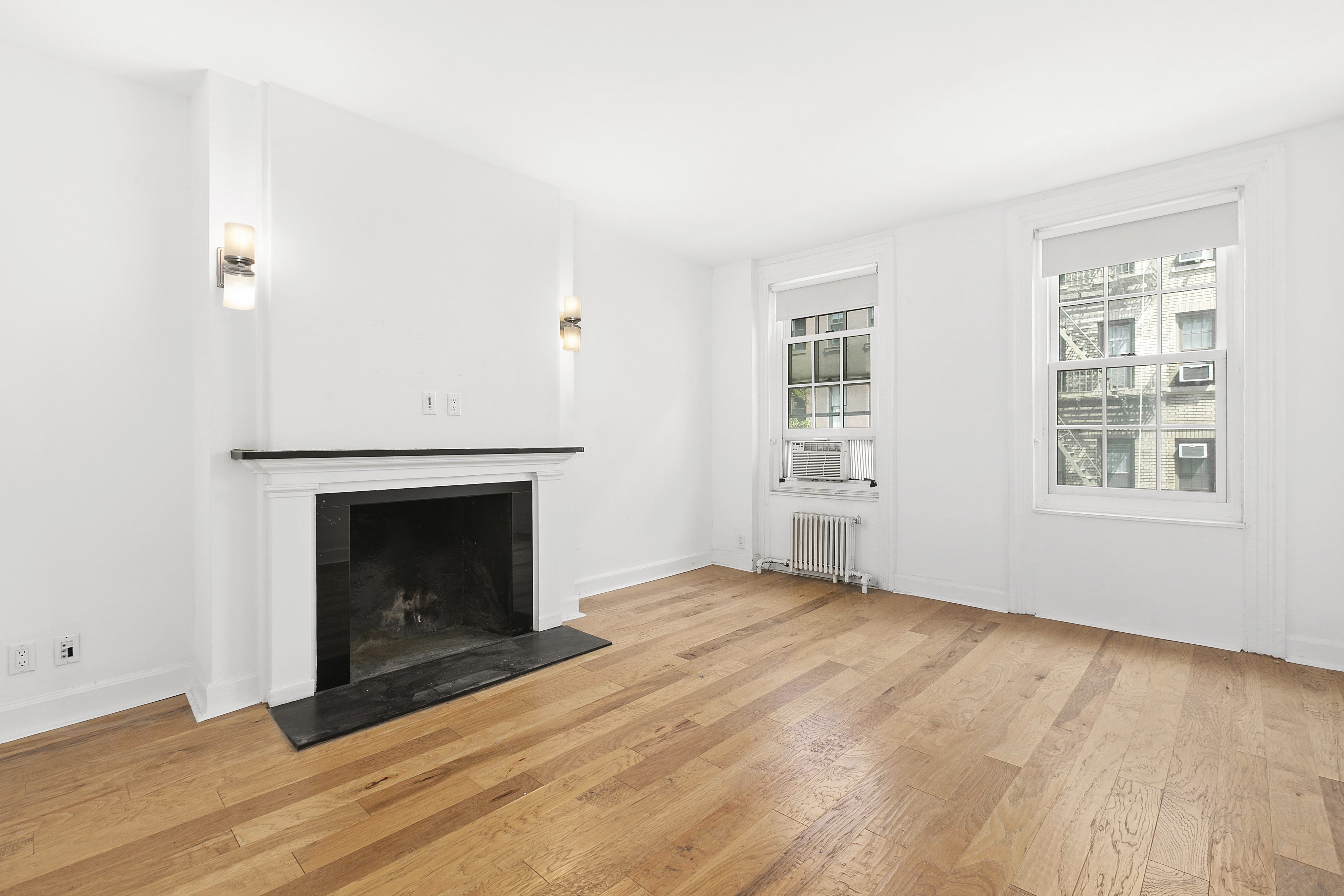 50 Charles Street, Unit 2 Manhattan, NY 10014 - Photo 2 of 6
