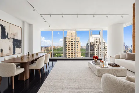 $4,250,000 | 157 West 57th Street, Unit 39A | Midtown Central