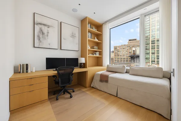 $5,995,000 | 350 West Broadway, Unit 7FL | SoHo