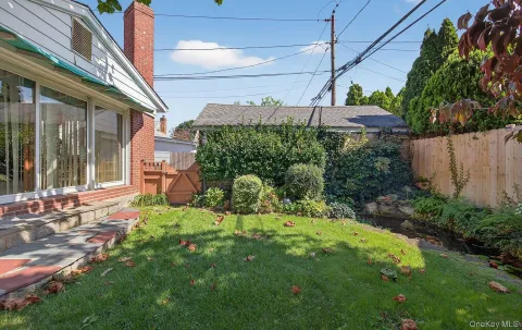 $978,000 | 227 Brown Street, Mineola, NY 11501