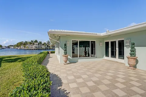 $1,895,000 | 1431 South Ocean Boulevard, Unit 17, Lauderdale-by-the-Sea, FL 33062