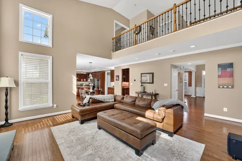$1,400,000 | 6200 Guilford Drive, Alexandria, VA 22310