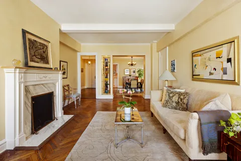 $2,500,000 | 162 East 80th Street, Unit 9B | Upper East Side