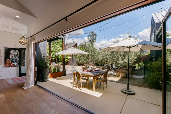 $2,550,000 | 28960 Crags Drive, Agoura Hills, CA 91301