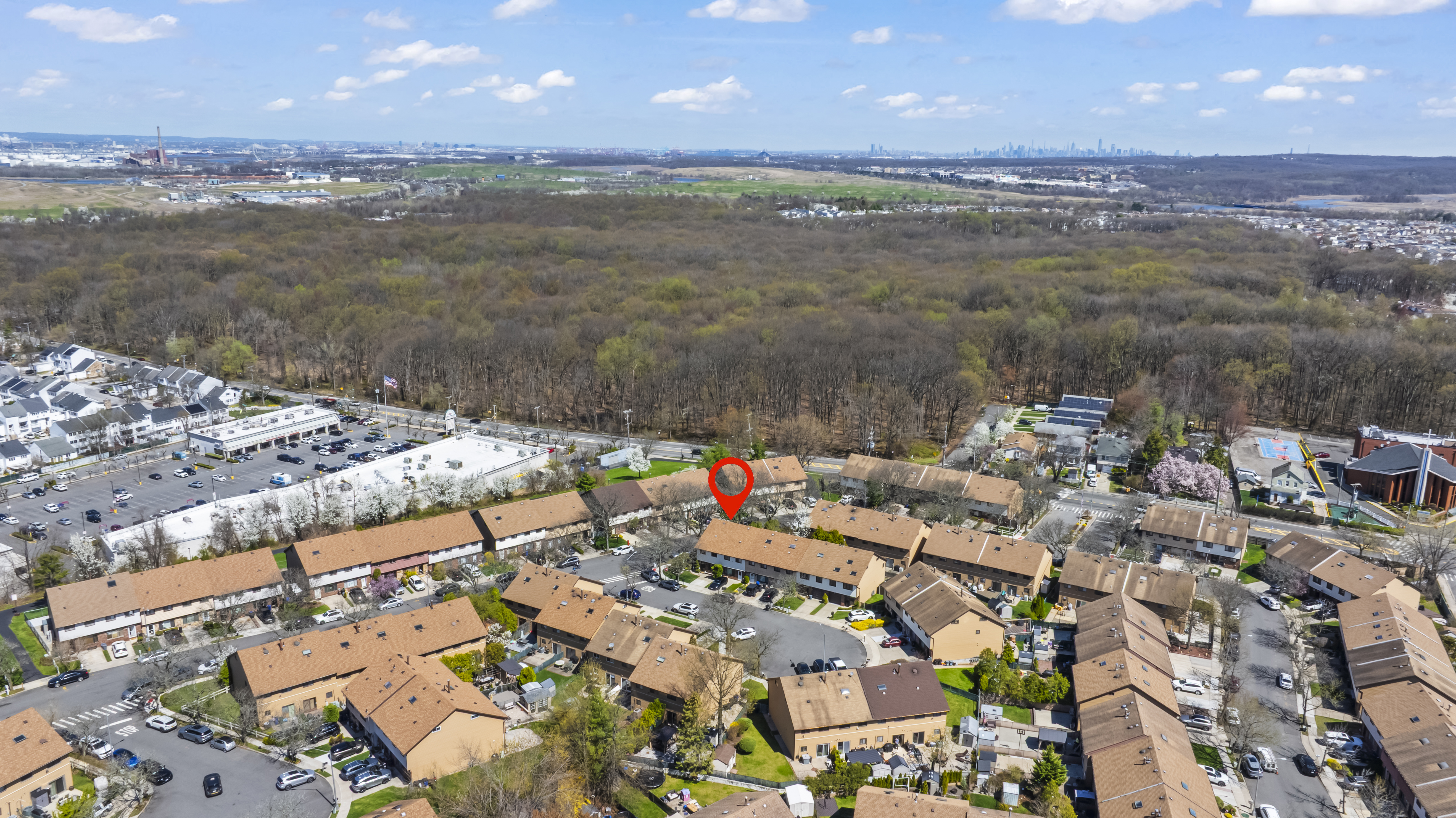 15 Hickory Circle Staten Island, NY 10312 - Photo 34 of 40 a view of city and lake