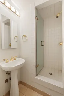 $1,195,000 | 12 Beekman Place, Unit 7/8B | Midtown East