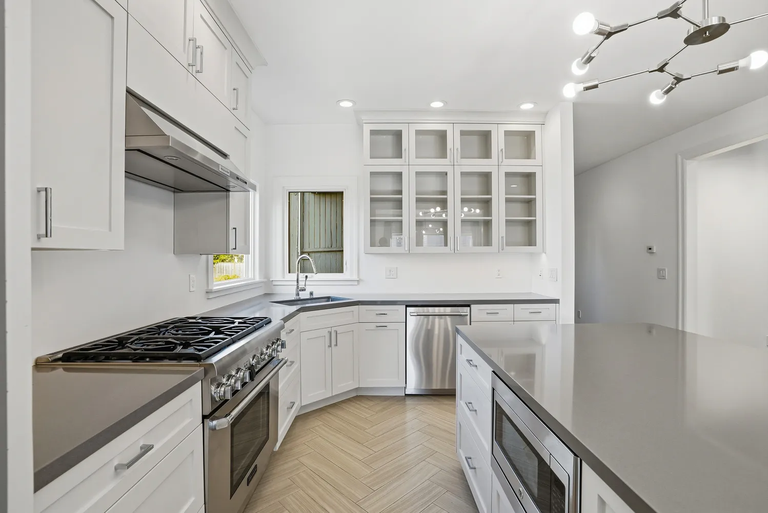 $13,950 | 2930 Washington Street, San Francisco, CA 94115