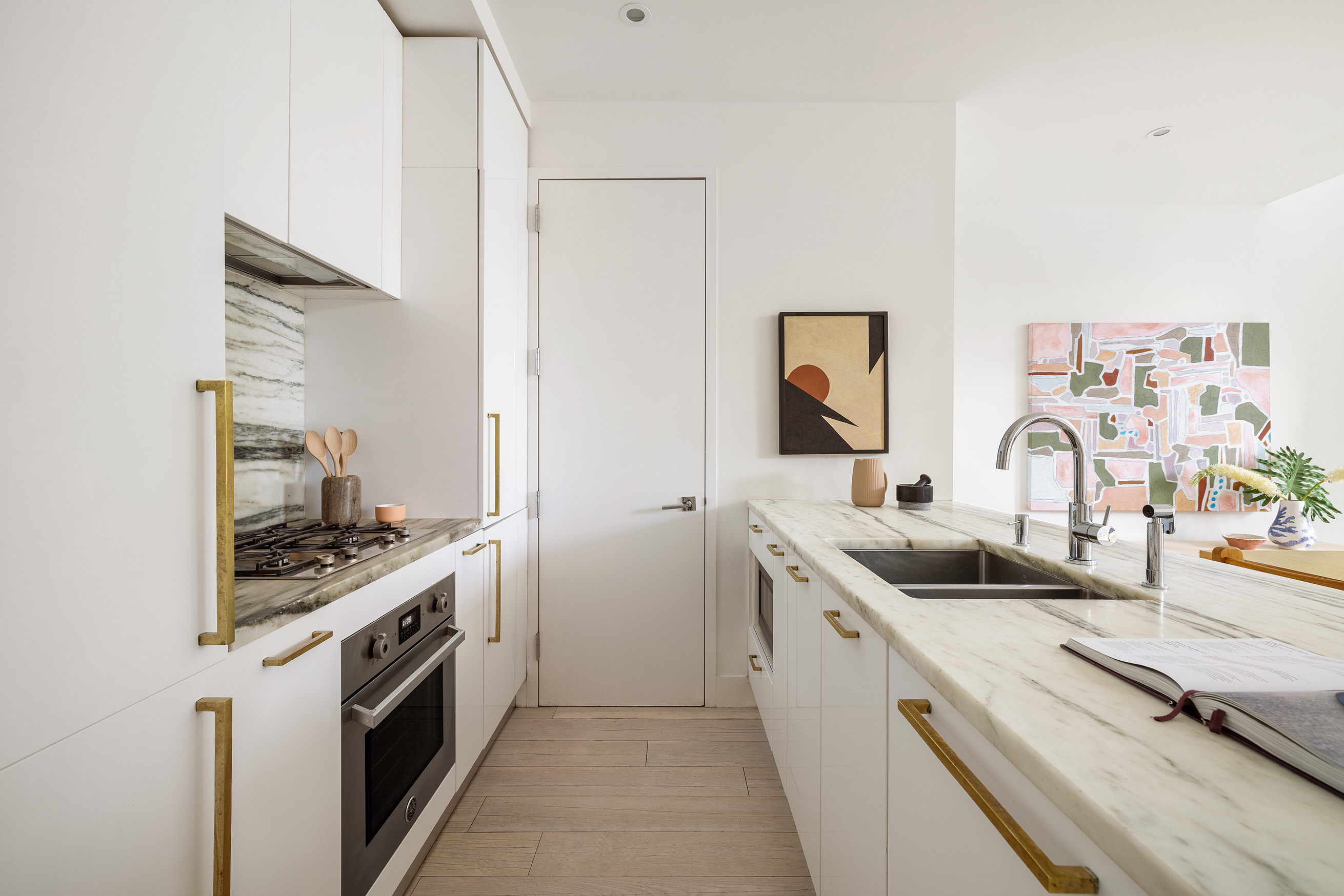 338 Berry Street, Unit 2E Brooklyn, NY 11249 - Photo 5 of 16