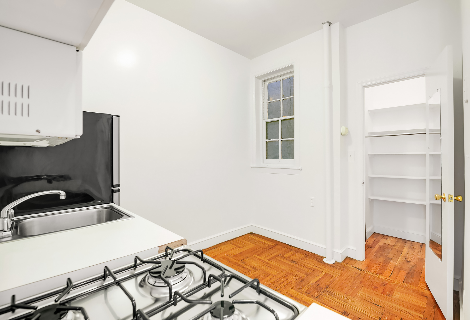 195 Prince Street, Unit 3E Manhattan, NY 10012 - Photo 5 of 8