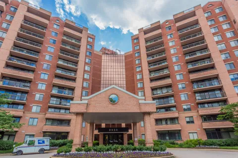 $439,900 | 2230 George C Marshall Drive, Unit 305, Falls Church, VA 22043