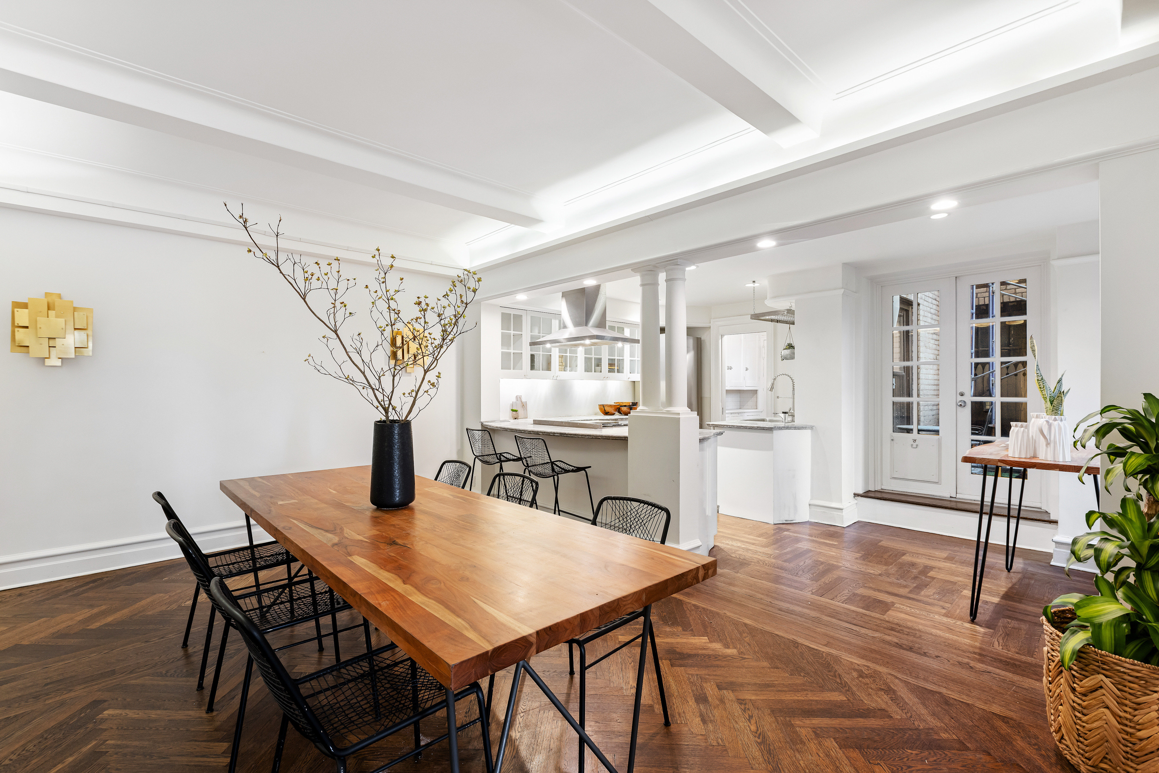 25 East 86th Street, Unit 1C Manhattan, NY 10028 - Photo 5 of 18 a view of a dining room with furniture and wooden floor