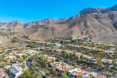 $1,235,000 | 5 Vista Loma Drive, Rancho Mirage, CA 92270