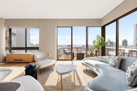 $5,995,000 | 167 East 61st Street, Unit PHA | Lenox Hill