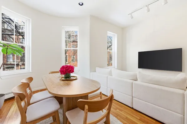 $795,000 | 114 Chandler Street, Unit 3, Boston, MA 02116