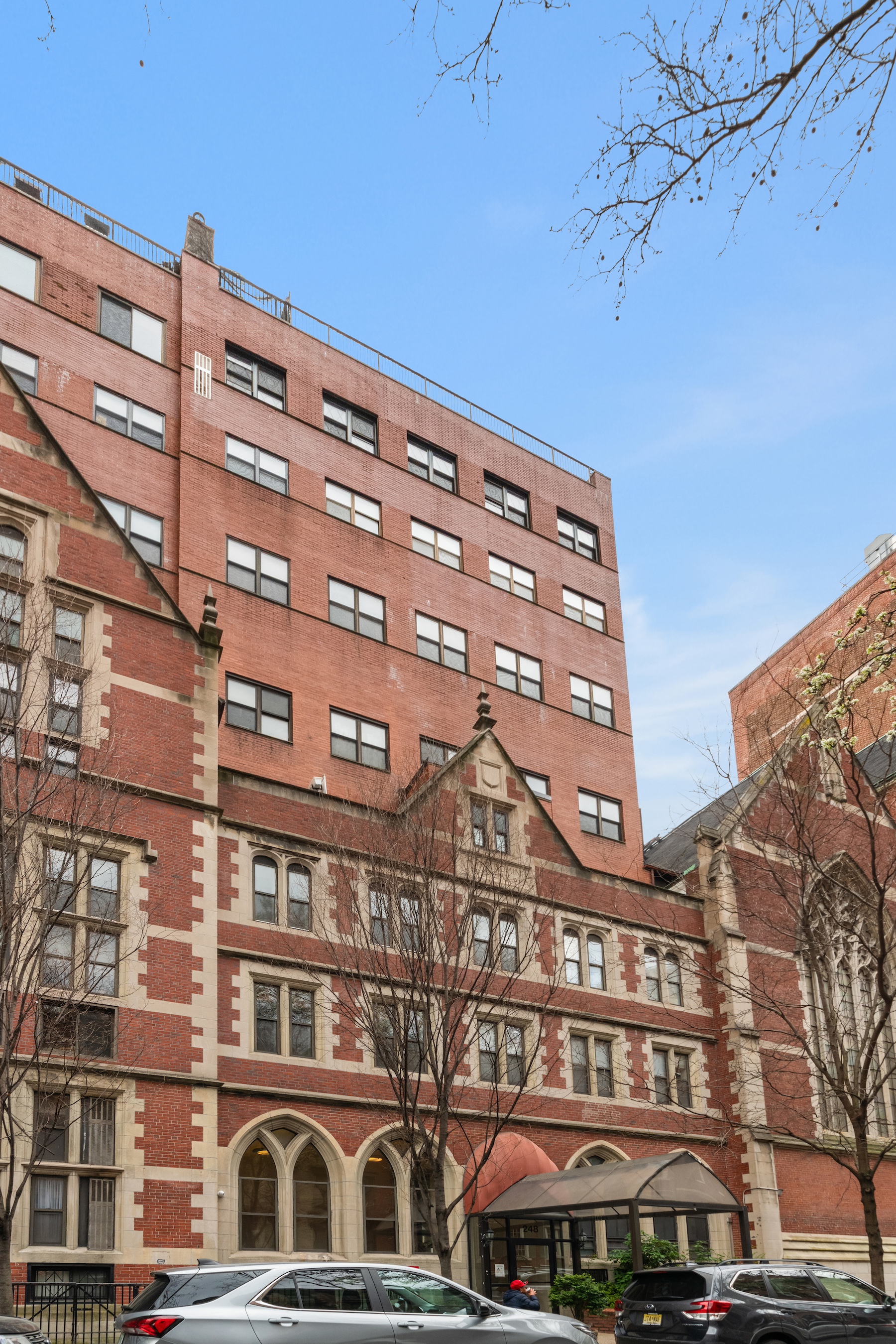248 East 31st Street, Unit 1D Manhattan, NY 10016 - Photo 12 of 13 front view of a building