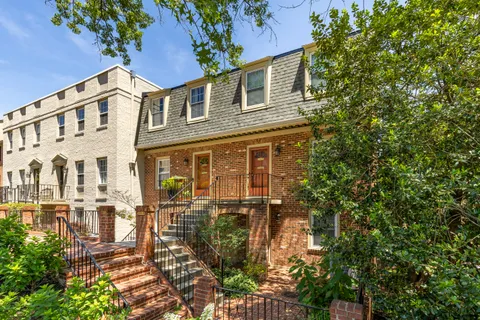 $925,000 | 1614 Beekman Place Northwest, Unit C, Washington, DC 20009