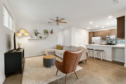 $575,000 | 6542 East Lovers Lane, Dallas, TX 75214