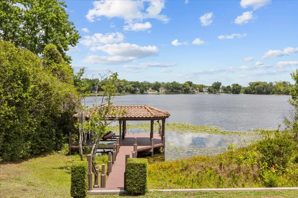 $1,895,000 | 1244 E Lake Colony Dr, Maitland, FL 32751