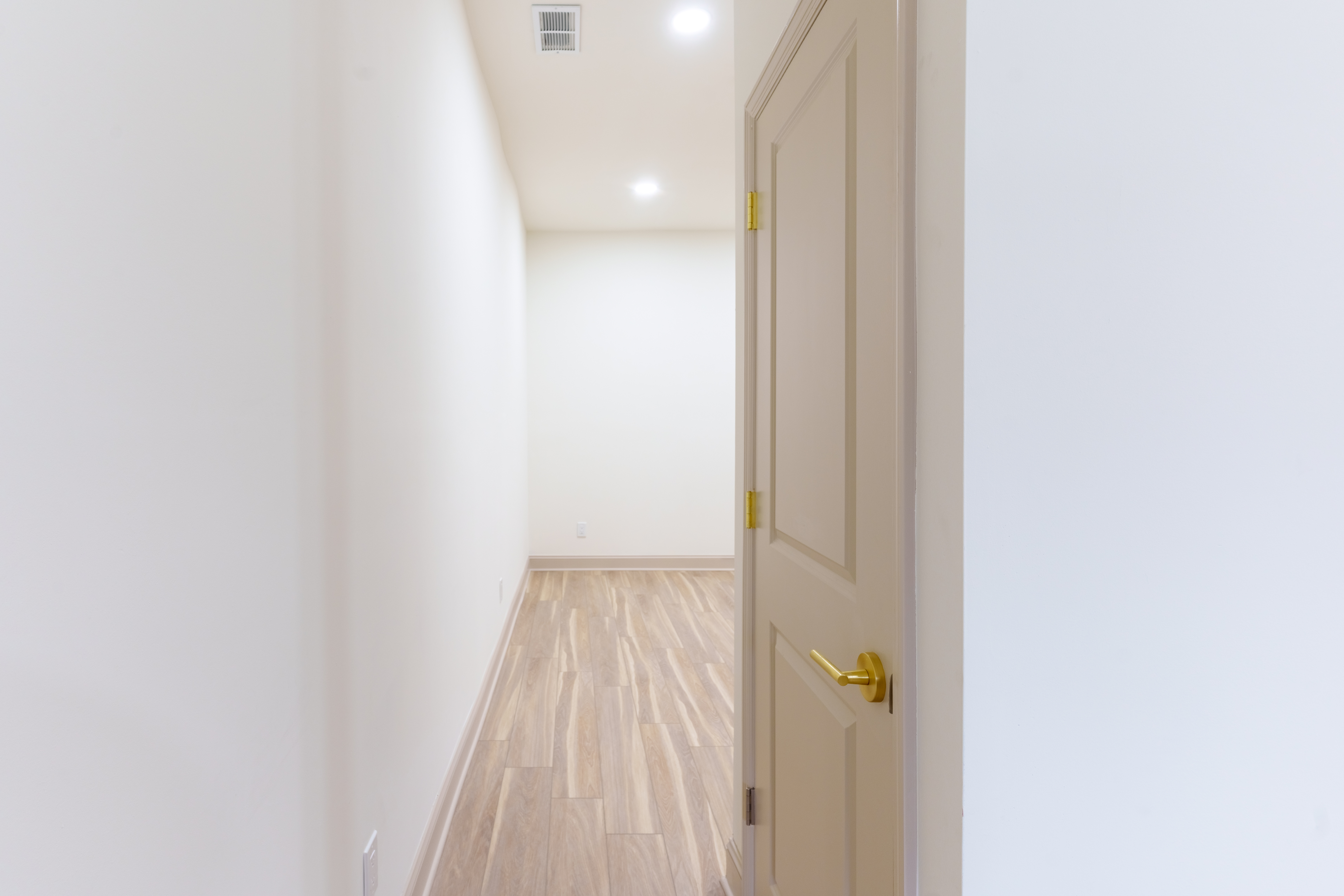 415 North Haddon Avenue Haddonfield, NJ 08033 - Photo 8 of 23 a view of a hallway