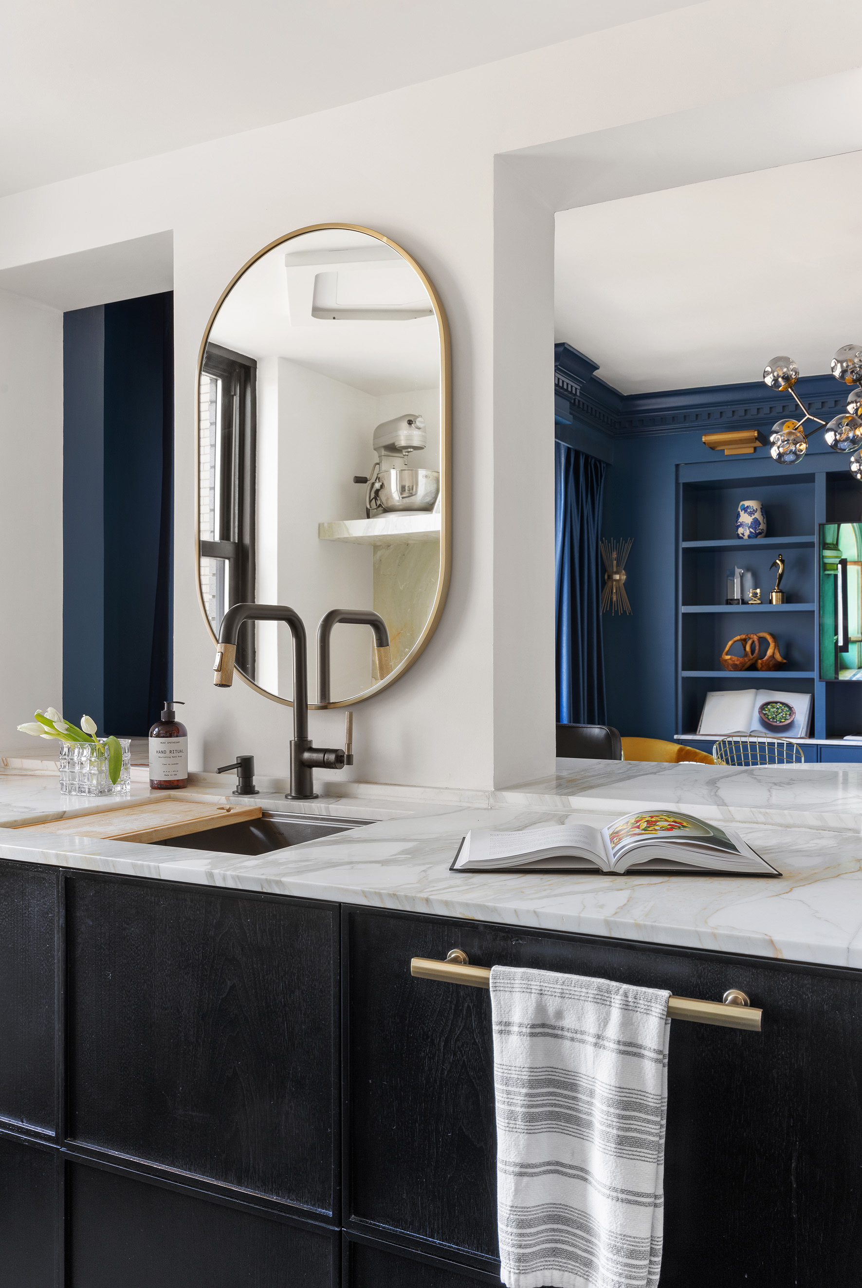 175 East 62nd Street, Unit PHA Manhattan, NY 10065 - Photo 14 of 18 a bathroom with a sink and a mirror