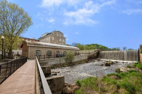 $389,000 | 7 South Stone Mill Drive, Unit 403, Dedham, MA 02026