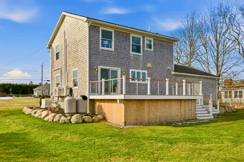 $1,295,000 | 30 Indian Road, Little Compton, RI 02837