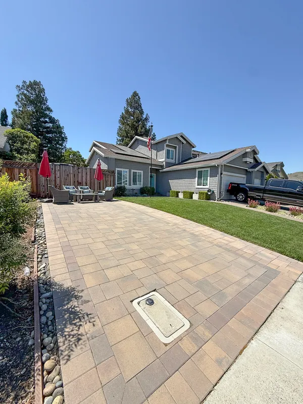 $1,699,000 | 15915 La Escuela Court, Morgan Hill, CA 95037