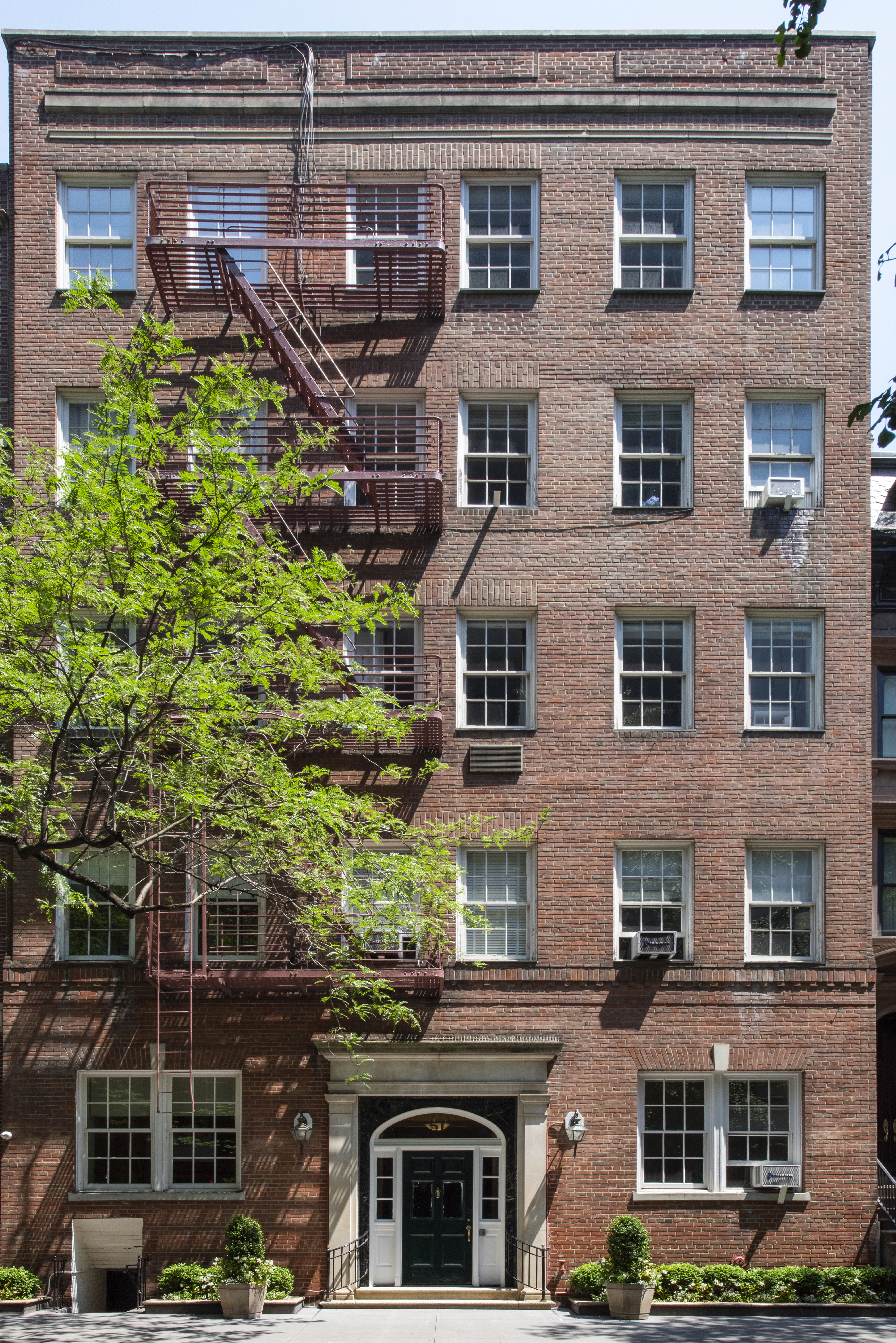 51 East 78th Street, Unit 1D Manhattan, NY 10075 - Photo 11 of 12