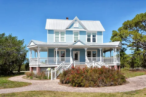 $585,000 | 1523 84th Street Northwest, Bradenton, FL 34209