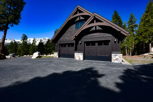 $4,998,000 | 2081 Tahoe Mountain Road, South Lake Tahoe, CA 96150
