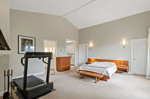 $3,000,000 | 616 Lakeview Way, Redwood City, CA 94062