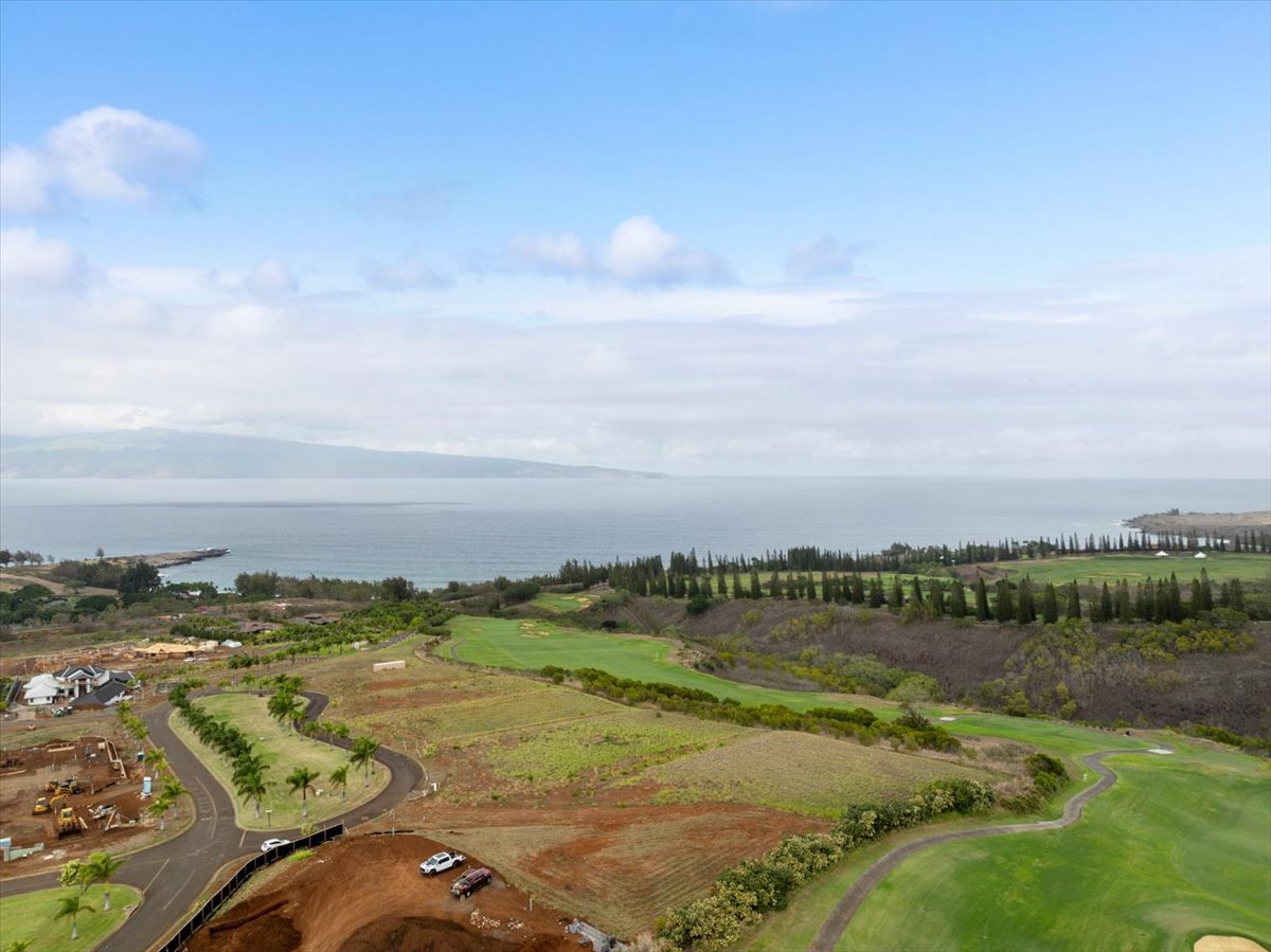Uki'uki Loop Lahaina, HI 96761 - Photo 34 of 37 a view of a lake with a city