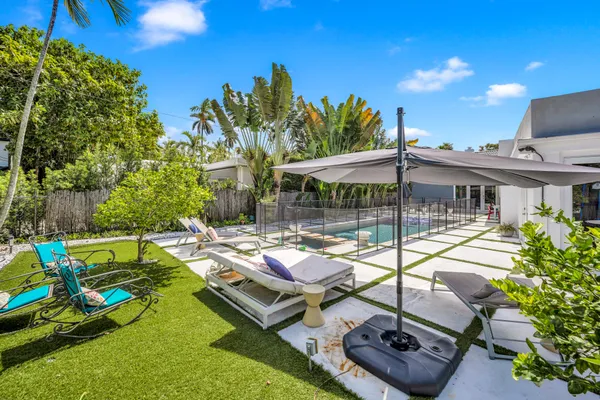 $18,000 | 4975 Delaware Avenue, Miami Beach, FL 33140