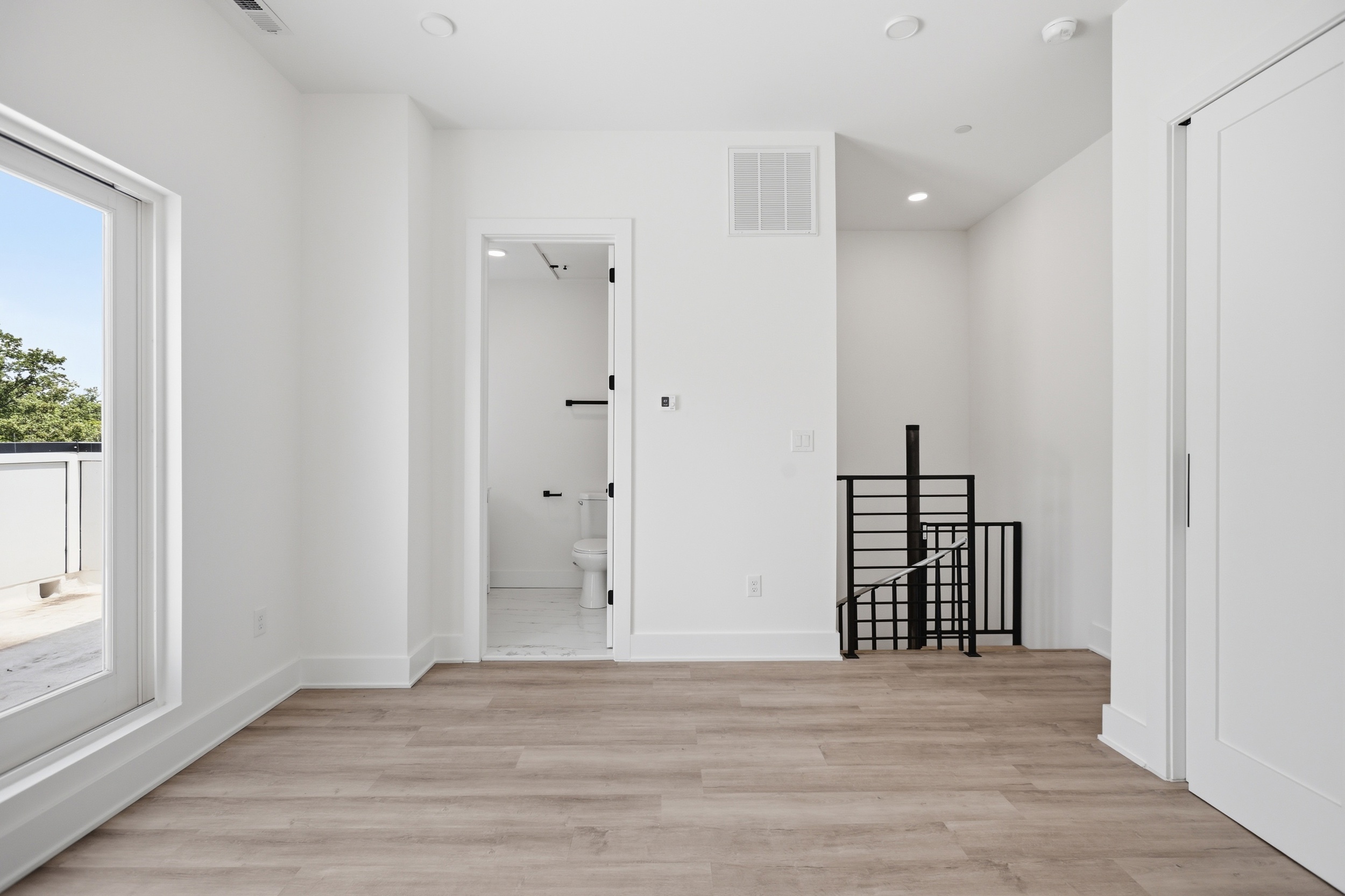2105 M Street Northeast, Unit PH1 Washington, DC 20002 - Photo 22 of 32 Gallery Image 22