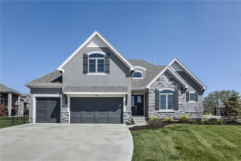 $965,000 | 11607 West 158th Terrace, Overland Park, KS 66221