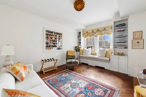 $1,895,000 | 520 East 86th Street, Unit 9B | Upper East Side