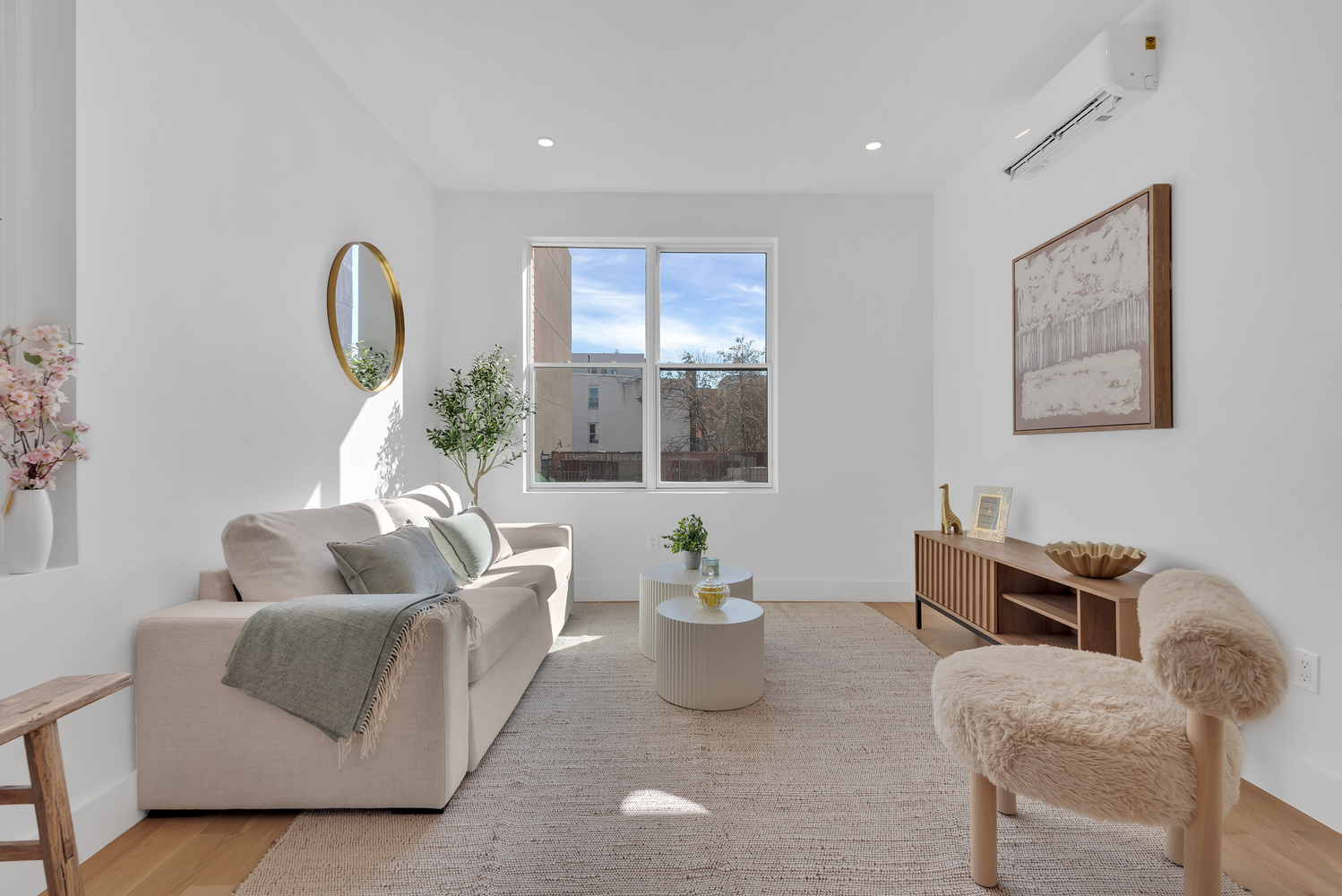 97 Seigel Street, Unit 2R Brooklyn, NY 11206 - Photo 2 of 7 a living room with furniture