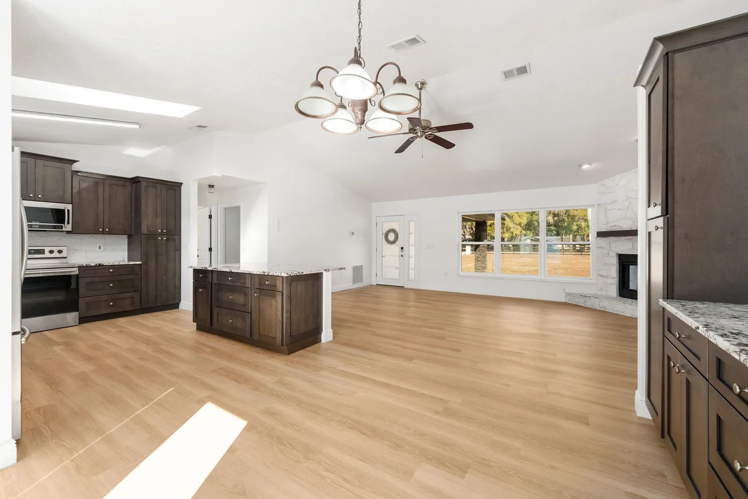 $439,000 | 4242 Northeast 138th Place, Anthony, FL 32617