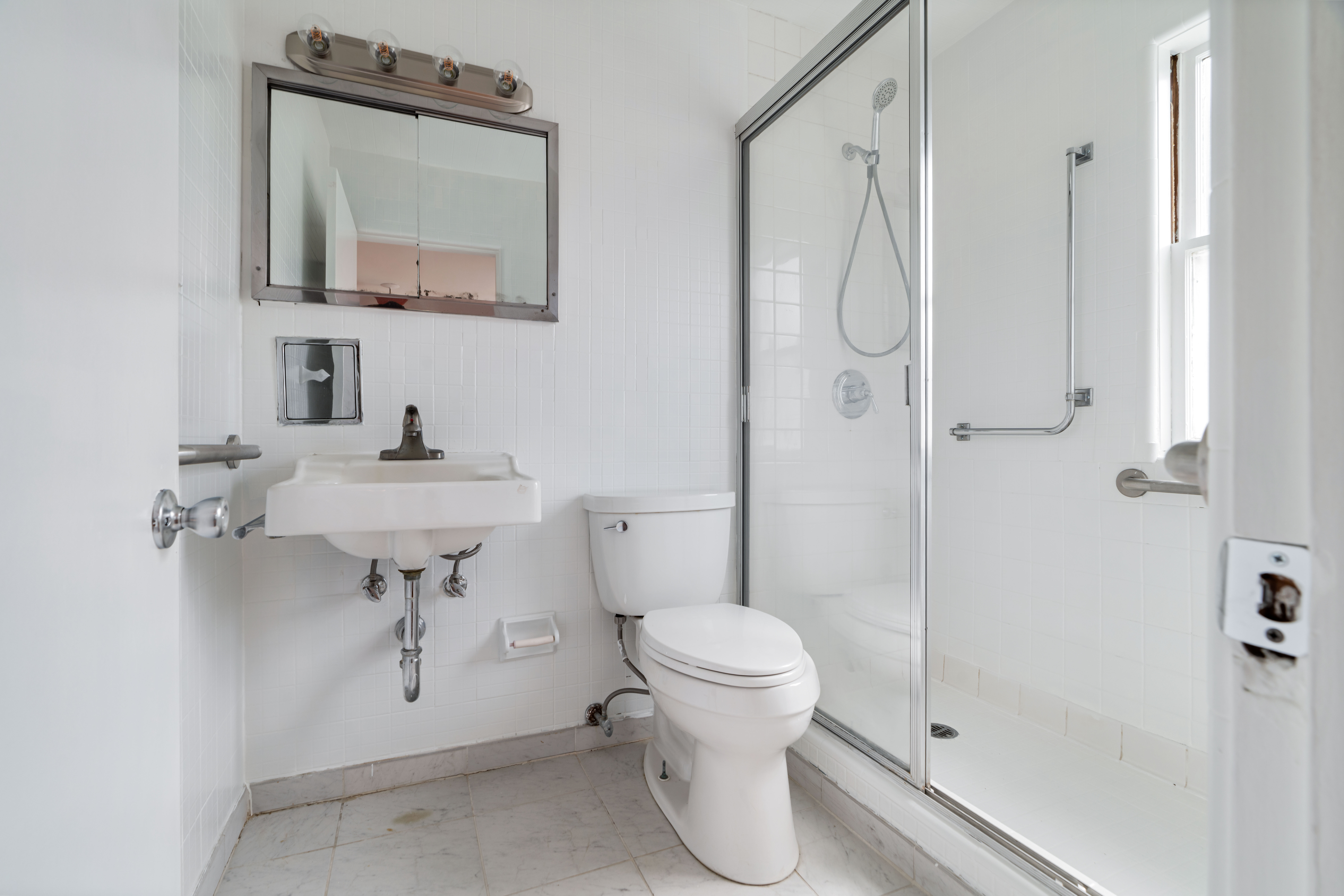 77 Jordan Road Brookline, MA 02446 - Photo 11 of 29 Gallery Image 11