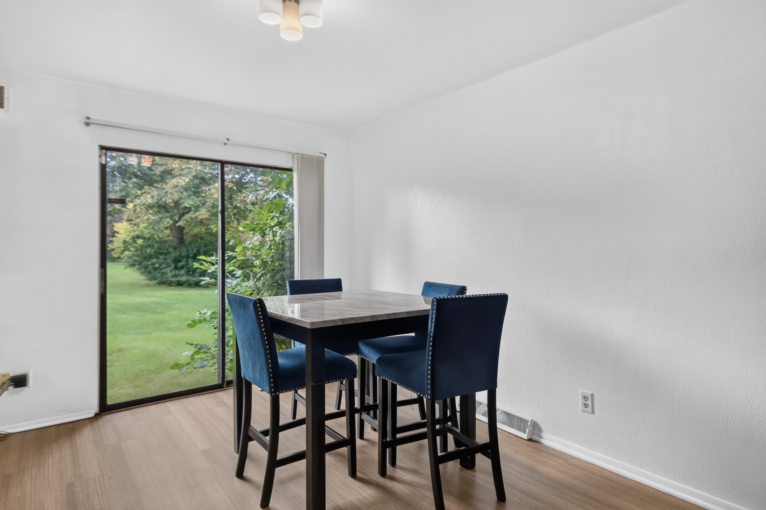 6991 West Glenbrook Road, Unit 2 Milwaukee, WI 53223 - Photo 12 of 30 Gallery Image 12