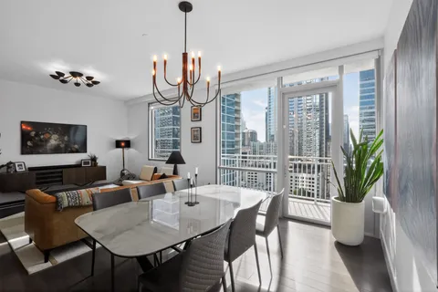 $1,290,000 | 222 West Avenue, Unit 1713, Austin, TX 78701