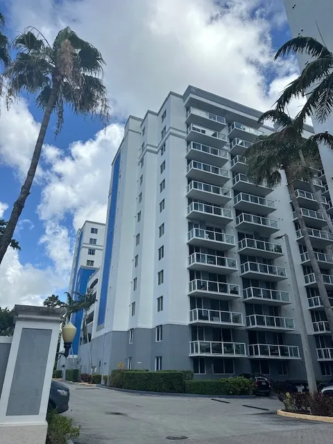 $389,000 | 5091 Northwest 7th Street, Unit 1008, Miami, FL 33126