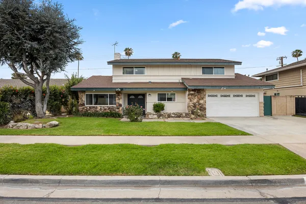 $1,299,000 | 718 Kenoak Drive, Placentia, CA 92870