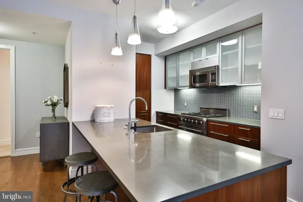 $825,000 | 1414 South Penn Square, Unit 11H, Philadelphia, PA 19102