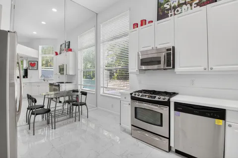 $899,000 | 6439 Northwest 43rd Terrace, Boca Raton, FL 33496
