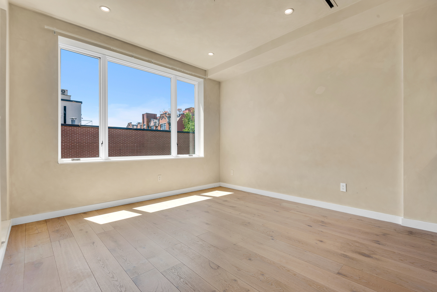 88 Herbert Street, Unit PH Brooklyn, NY 11222 - Photo 2 of 12