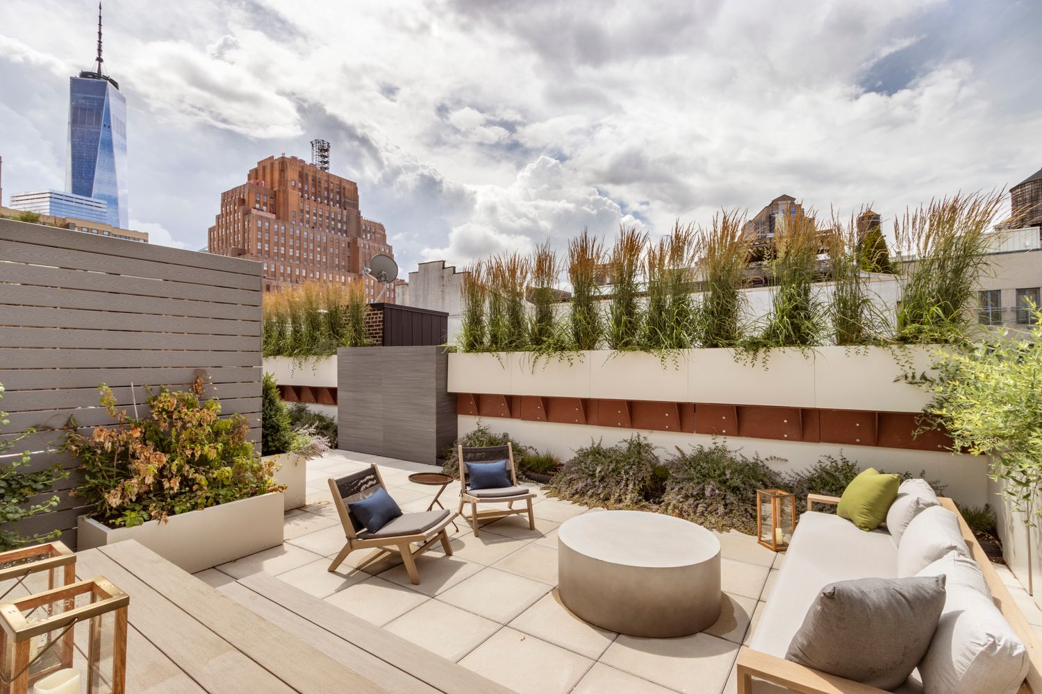 106 Franklin Street, Unit 2 Manhattan, NY 10013 - Photo 15 of 20 a view of a chairs and tables in the terrace