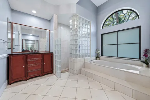 $920,000 | 4447 Northwest 82nd Avenue, Coral Springs, FL 33065