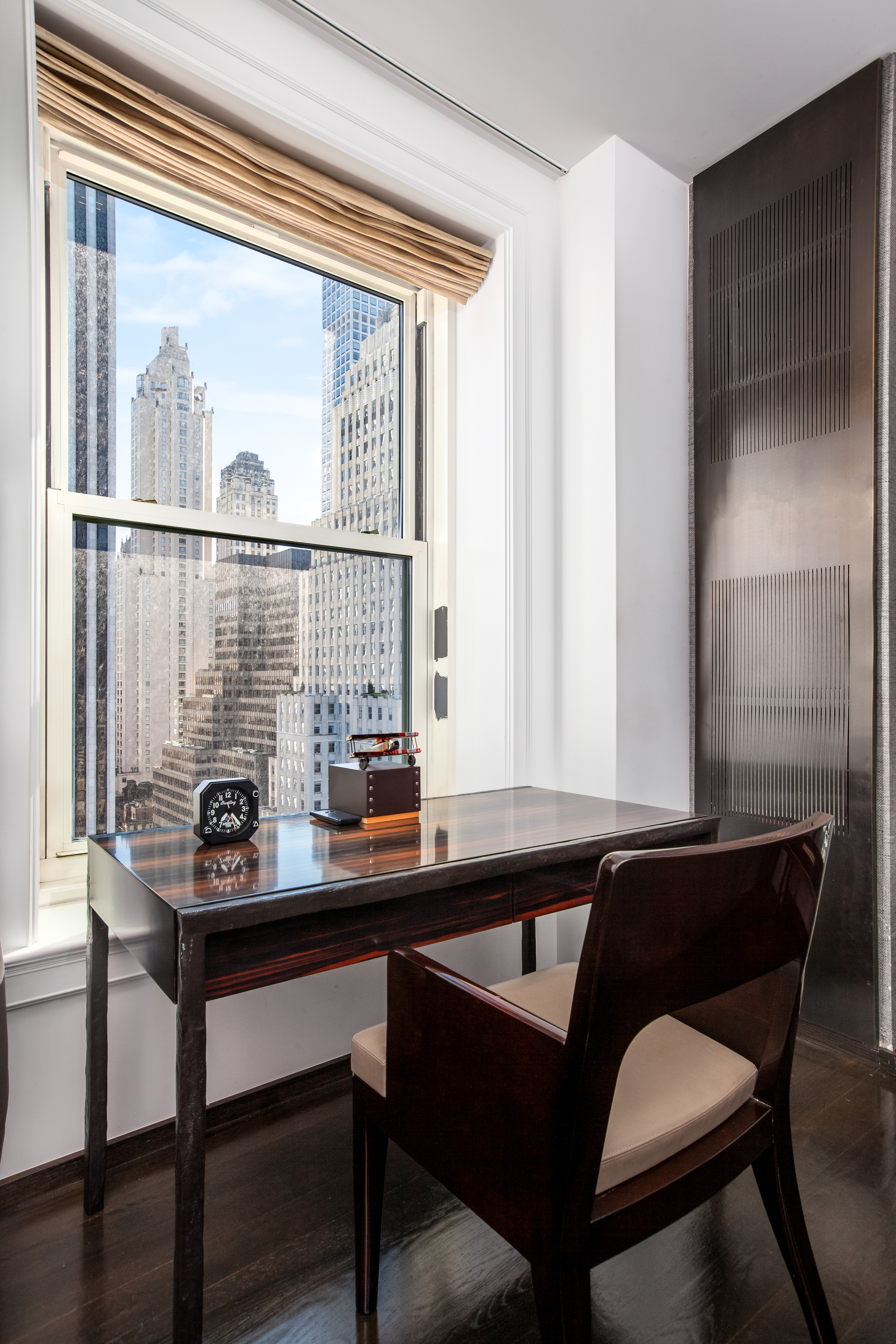 1 Central Park South, Unit 1609 Manhattan, NY 10019 - Photo 11 of 27